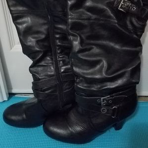 Size 7M calf boots